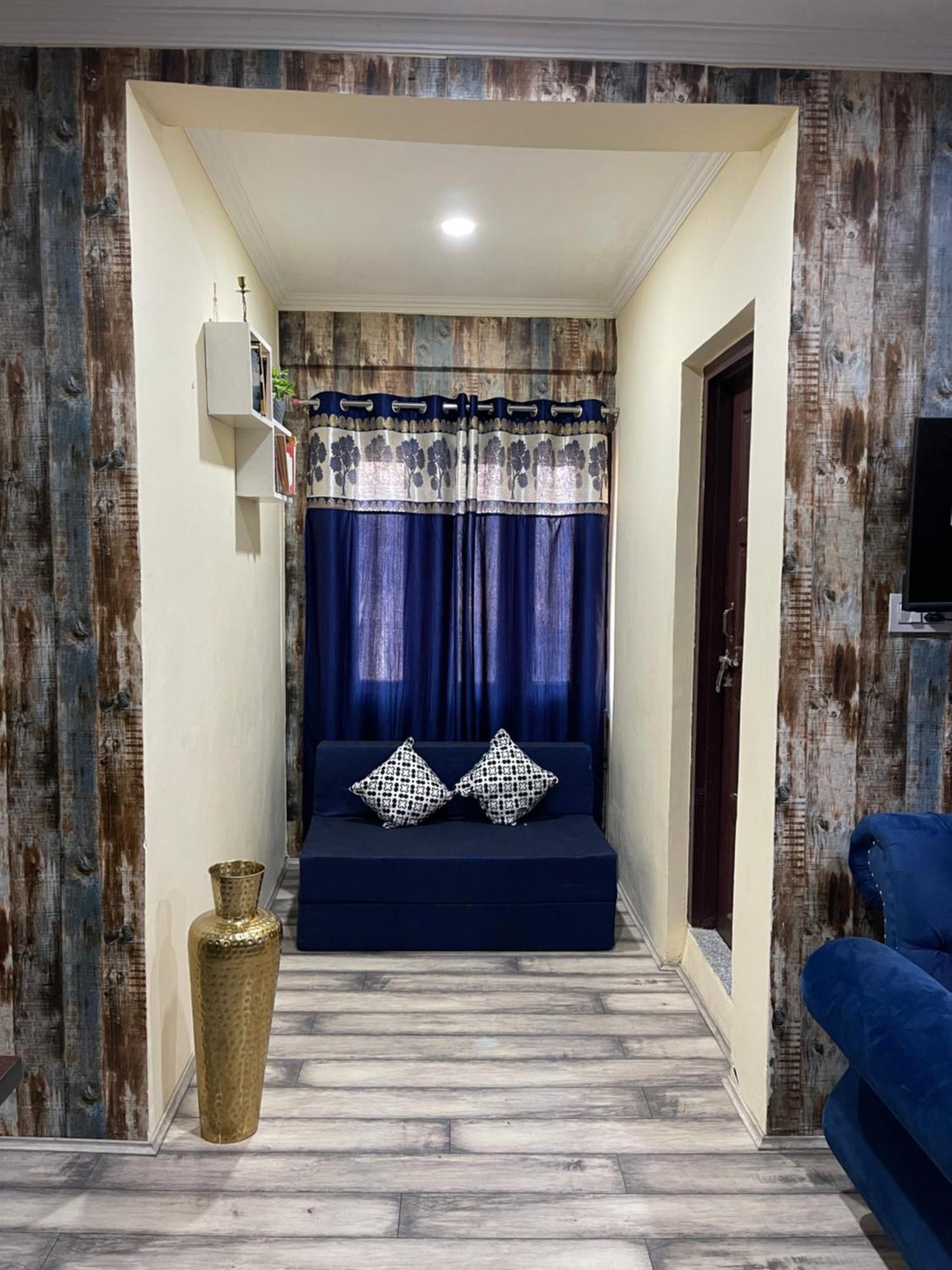 The Khayabaan - Luxurious Home Stay Away From Home Σριναγκάρ Εξωτερικό φωτογραφία